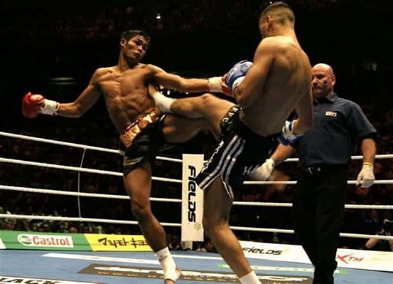 Купить занятие тайским боксом в Чебоксарах. Сервис Ultra Подарки. Хотите взять уроки Муай Тай в клубе тайского бокса? Купите сертификат на занятие тайским боксом в Чебоксарах. Сервис UltraPodarki.ru 8 800 505 95 30. Занятия тайским боксом, тайский бокс индивидуальные занятия, занятия тайским боксом в Чебоксарах, тайский бокс цена, тайский бокс тренировка, тайский бокс клуб, тайский бокс клуб в Чебоксарах, муай тай, уроки муай тай, сертификат на тайский бокс, Муай Тай Чебоксары, Тайский бокс Чебоксары, купить тайский бокс, купить муай тай, купить Тайский бокс Чебоксары