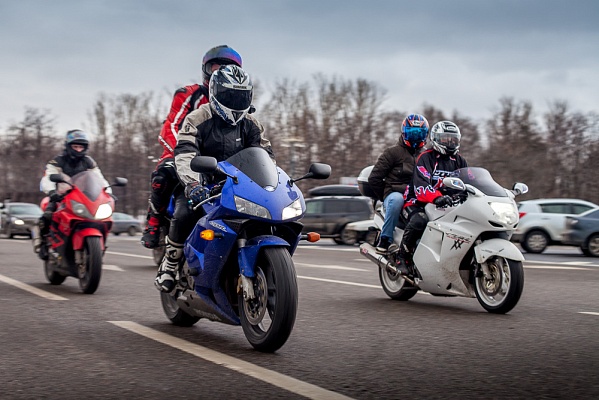 Катание на мотоцикле в Чебоксарах. ULTRA ПОДАРКИ. Купить катание на мотоцикле в Чебоксарах. Попробовав езду на мотоциклах, вы получите порцию адреналина и невероятные эмоции. Сервис: UltraPodarki.ru 8 800 505 95 30.. Катание на мотоцикле в Чебоксарах, прокат мотоциклов Чебоксары, катание на мотоциклах, прокат мотоцикла, езда на мотоцикле Чебоксары, езда на мотоцикле, мотопрогулка Чебоксары, мотопрогулка