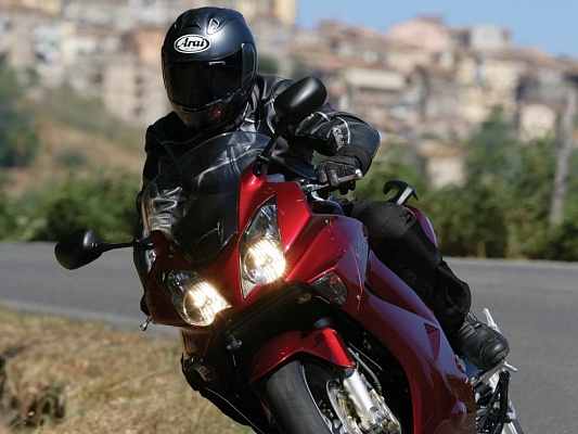 Катание на мотоцикле в Чебоксарах. ULTRA ПОДАРКИ. Купить катание на мотоцикле в Чебоксарах. Попробовав езду на мотоциклах, вы получите порцию адреналина и невероятные эмоции. Сервис: UltraPodarki.ru 8 800 505 95 30.. Катание на мотоцикле в Чебоксарах, прокат мотоциклов Чебоксары, катание на мотоциклах, прокат мотоцикла, езда на мотоцикле Чебоксары, езда на мотоцикле, мотопрогулка Чебоксары, мотопрогулка