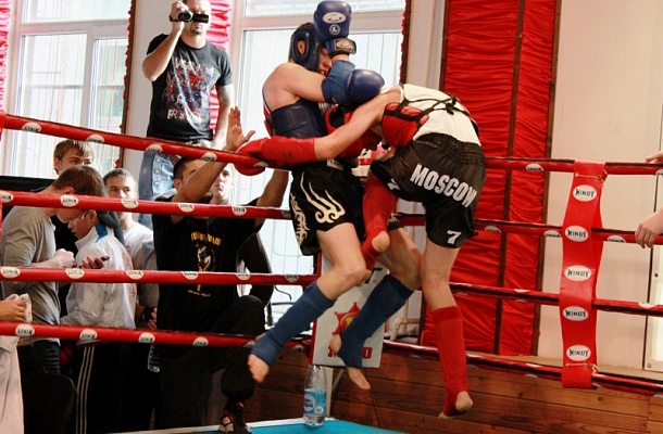 Купить занятие тайским боксом в Чебоксарах. Сервис Ultra Подарки. Хотите взять уроки Муай Тай в клубе тайского бокса? Купите сертификат на занятие тайским боксом в Чебоксарах. Сервис UltraPodarki.ru 8 800 505 95 30. Занятия тайским боксом, тайский бокс индивидуальные занятия, занятия тайским боксом в Чебоксарах, тайский бокс цена, тайский бокс тренировка, тайский бокс клуб, тайский бокс клуб в Чебоксарах, муай тай, уроки муай тай, сертификат на тайский бокс, Муай Тай Чебоксары, Тайский бокс Чебоксары, купить тайский бокс, купить муай тай, купить Тайский бокс Чебоксары