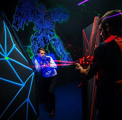 Игра в лазертаг в Чебоксарах. Сервис Ultra Подарки. Купить лазертаг в городе Чебоксарыf. Попробуйте лазерный пейнтбол в лазертаг клубе. Цены на лазертаг. Сервис: UltraPodarki.ru 8 800 505 95 30. Лазертаг в Чебоксарах, купить лазертаг Чебоксары, лазертаг, купить лазертаг, лазерный пейнтбол Чебоксары, лазертаг для детей Чебоксары, лазертаг клуб, лазертаг клуб Чебоксары