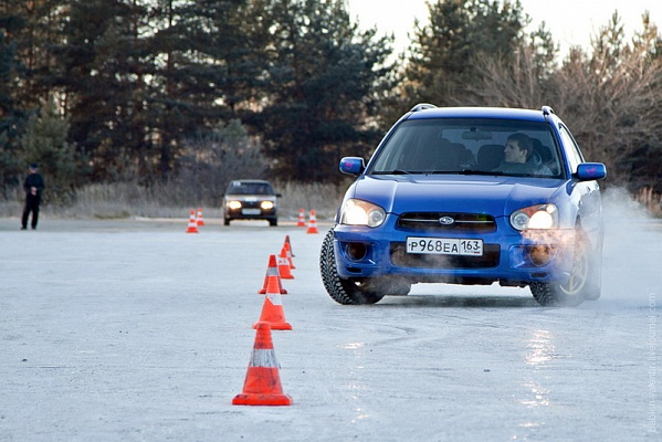 Контраварийное вождение в Чебоксарах. Ultra Подарки. Купить уроки контраварийного вождения в Чебоксарах. Научитесь водить машину в любых условиях! Сервис UltraPodarki.ru 8 800 505 95 30. Контраварийное вождение Чебоксары, контраварийное вождение, экстремальное вождение Чебоксары, экстремальное вождение, обучение вождению Чебоксары, обучение вождению, вождение Чебоксары, вождение,  курс вождения Чебоксары, курс вождения, курсы экстремальное вождения Чебоксары, курсы экстремального вождения, обучение в автошколе Чебоксары, обучение в автошколе