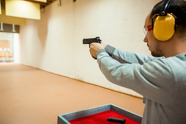 Стрельба из боевого оружия. Боевой тир в Чебоксарах. Ultra Подарки. Стрельба из боевого оружия #в Томске#в. Попробуйте настоящую стрельбу из огнестрельного оружия в боевом тире. UltraPodarki.ru 8 800 505 95 30.. Стрельба из боевого оружия Чебоксары, боевой тир Чебоксары, стрельба из огнестрельного оружия Чебоксары, Стрельба из боевого оружия, Стрельба Чебоксары, стрельба из пистолета Чебоксары, стрельба из карабина Чебоксары, стрельба из снайперской винтовки Чебоксары